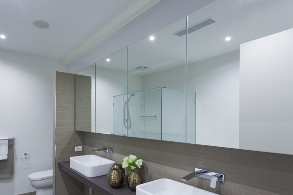 Mirror5_600x400.jpg